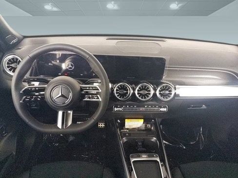 New 2024 Mercedes-Benz GLB 250 image 17