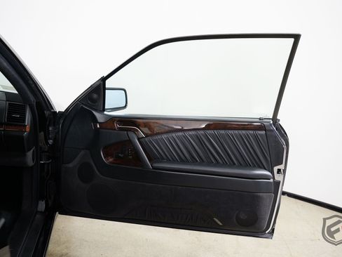 Used 1995 Mercedes-Benz S 500 Coupe image 25