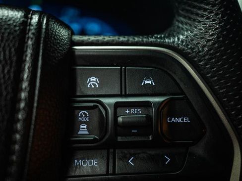Used 2024 Toyota Tacoma TRD Off-Road AWD/4WD image 17