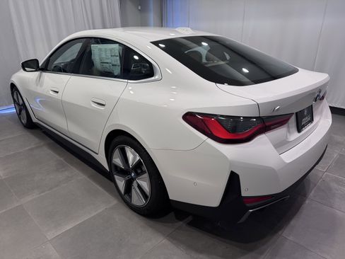 New 2026 BMW i4 xDrive40i w/ Premium Package image 4