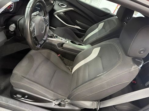 Used 2018 Chevrolet Camaro LT image 27