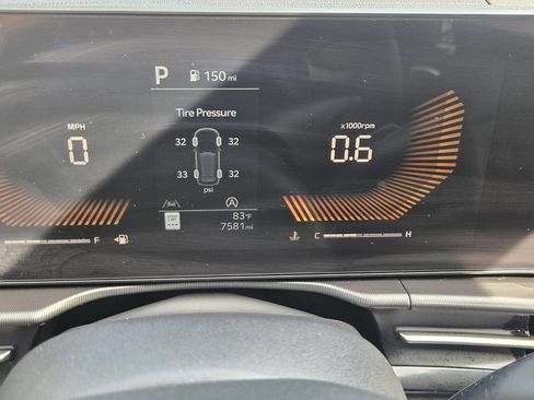 Used 2026 Kia Sportage EX FWD image 23