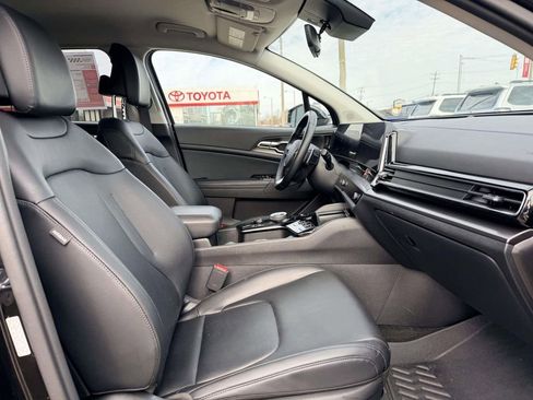 Used 2023 Kia Sportage EX image 22