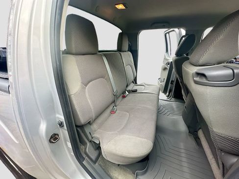 Used 2013 Nissan Frontier SV w/ SV Value Truck Pkg image 26