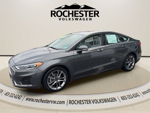 Used 2020 Ford Fusion SEL image 3