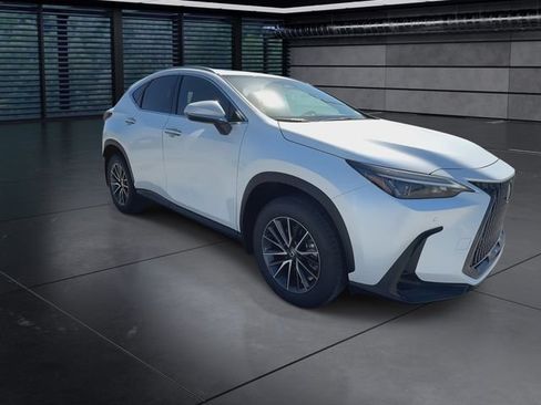Used 2025 Lexus NX 250 FWD w/ Accessory Package (K3) image 2
