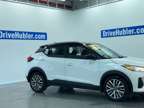 Used 2021 Nissan Kicks SV FWD image 4