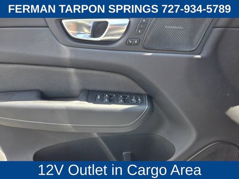 Used 2022 Volvo XC60 B5 R-Design w/ Advanced Package FWD image 25