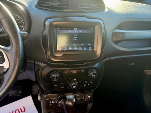 Used 2018 Jeep Renegade Trailhawk w/ Cold Weather Group II image 9