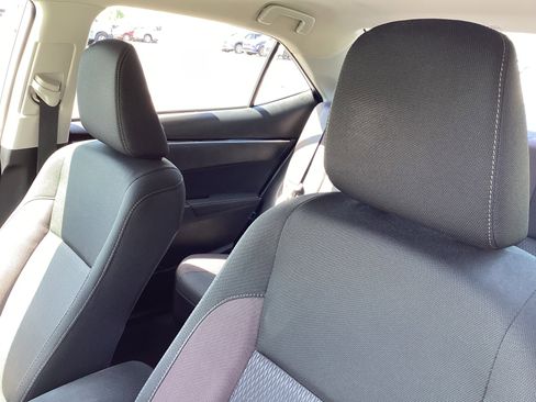 Certified 2018 Toyota Corolla LE FWD image 20