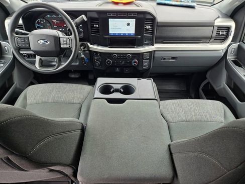 Certified 2023 Ford F350 XLT image 9