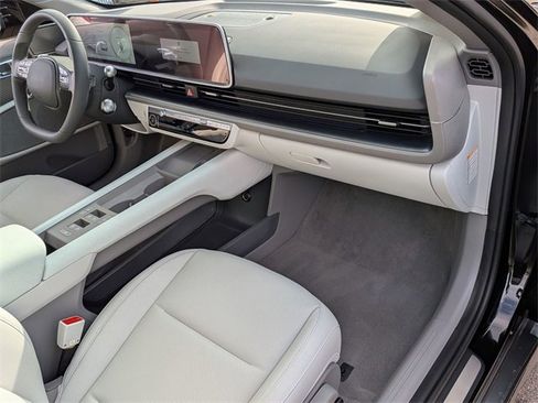 Used 2023 Hyundai Ioniq 6 SEL image 33