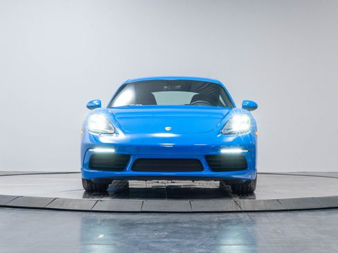 Used 2025 Porsche 718 Cayman RWD image 31
