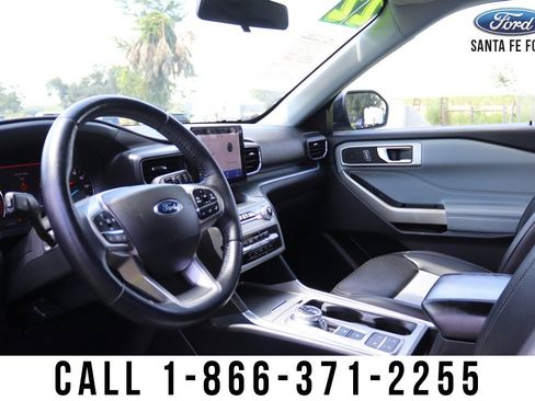 Used 2022 Ford Explorer XLT w/ Equipment Group 202A image 22