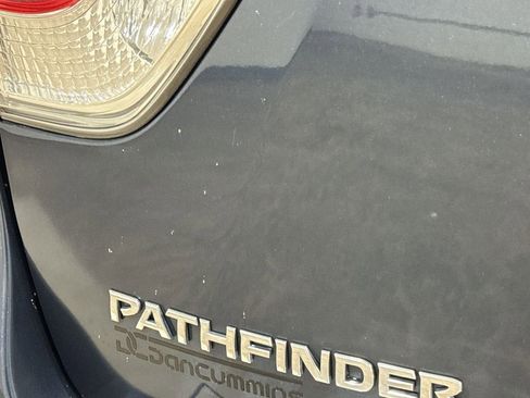 Used 2015 Nissan Pathfinder Platinum w/ Family Entertainment Package AWD/4WD image 37