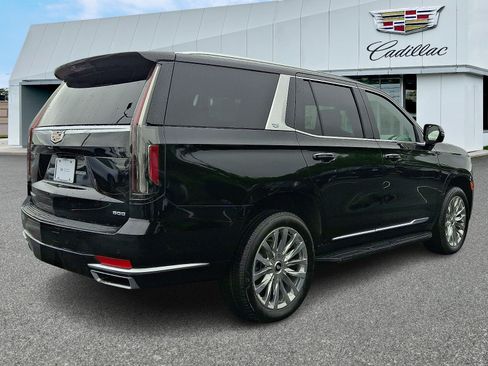 Certified 2023 Cadillac Escalade Premium Luxury AWD/4WD image 5