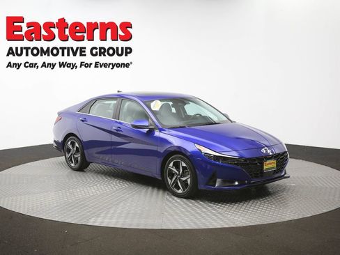 Used 2023 Hyundai Elantra Limited w/ Preferred Accessory Package FWD image 51