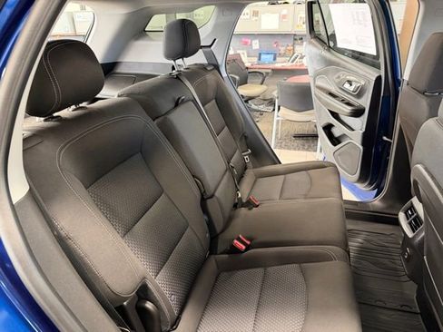 Used 2023 GMC Terrain SLE w/ Elevation Edition FWD image 33