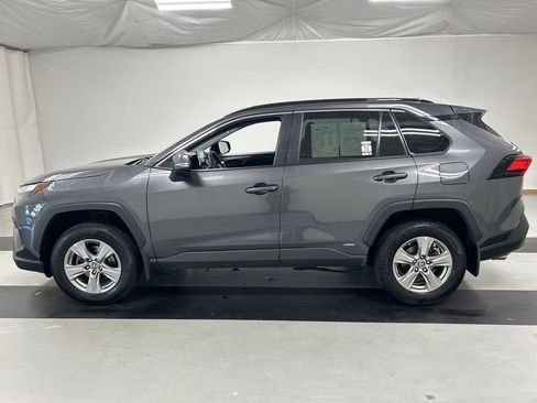 Used 2024 Toyota RAV4 LE AWD/4WD image 6