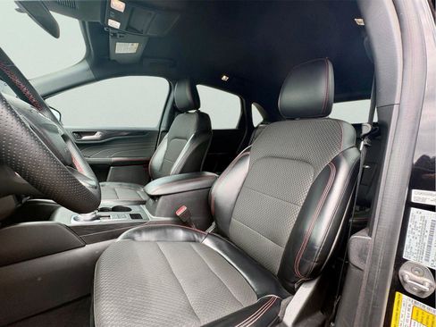 Used 2023 Ford Escape ST-Line w/ Tech Pack #1 FWD image 15