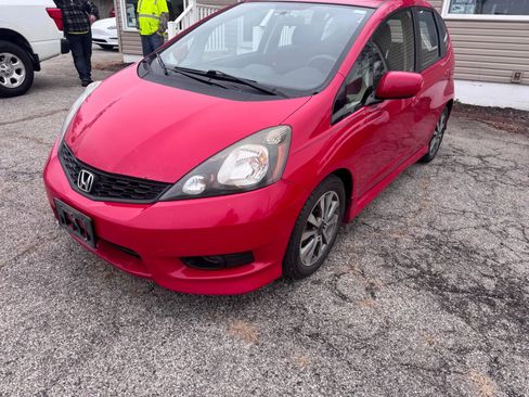 Used 2013 Honda Fit Sport image 2