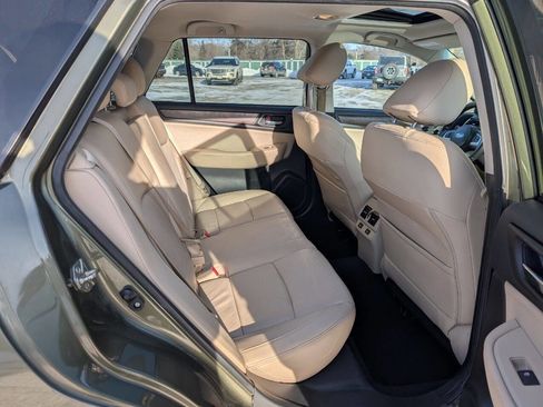 Used 2015 Subaru Outback 2.5i Limited image 12