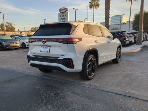 New 2026 Volkswagen Tiguan SEL R-Line image 4