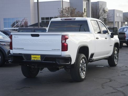 Used 2023 Chevrolet Silverado 2500 Custom w/ Custom Value Package image 6