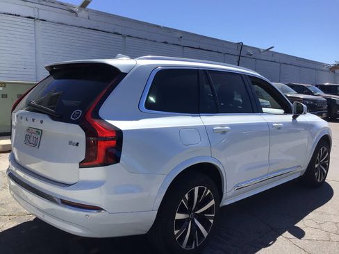 Used 2025 Volvo XC90 B6 Core w/ Climate Package AWD/4WD image 4