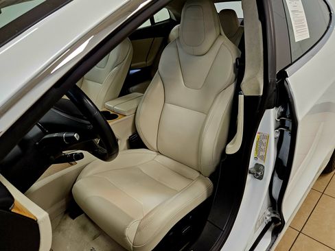 Used 2019 Tesla Model S 75D AWD/4WD image 29