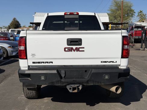 Used 2019 GMC Sierra 2500 Denali w/ Duramax Plus Package image 8