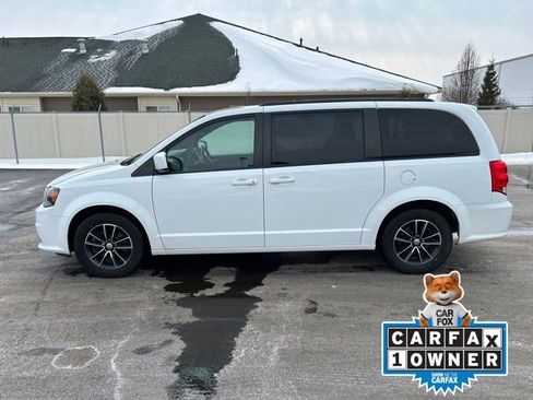Used 2018 Dodge Grand Caravan SXT w/ Blacktop Package image 2
