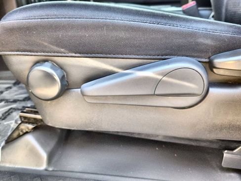 Used 2012 Toyota FJ Cruiser 4WD w/ Upgrade Pkg image 17