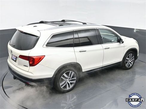 Used 2018 Honda Pilot Elite image 33
