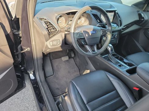 Used 2019 Ford Escape Titanium AWD/4WD image 22