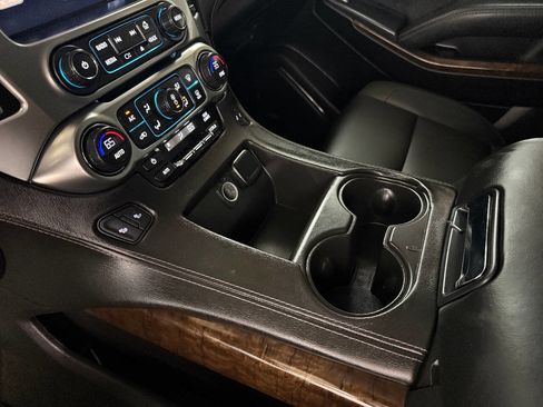 Used 2016 Chevrolet Suburban LT image 50