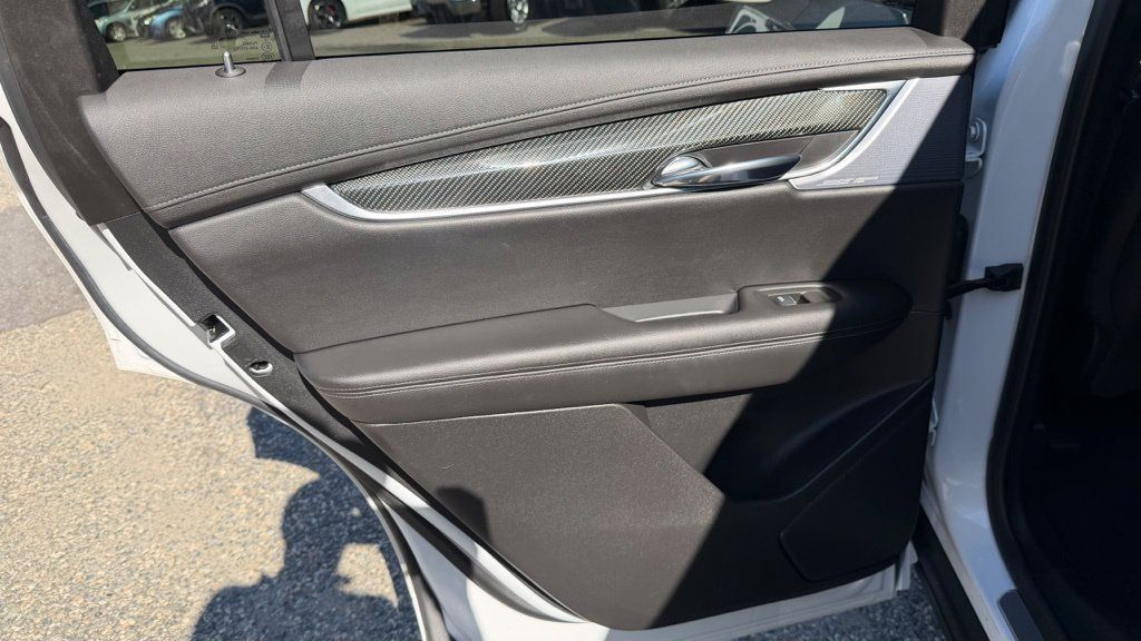 Used 2020 Cadillac XT6 Sport AWD/4WD image 17