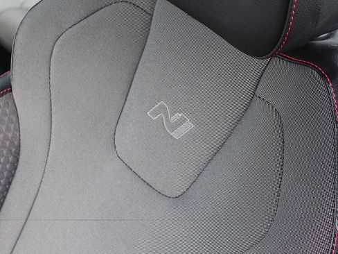 Certified 2025 Hyundai Elantra N Line FWD image 33