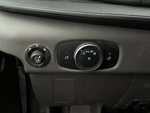 Used 2022 Ford Transit 350 DRW image 17