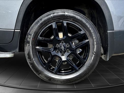Used 2020 Chevrolet Traverse LS w/ LPO, Blackout Package AWD/4WD image 35