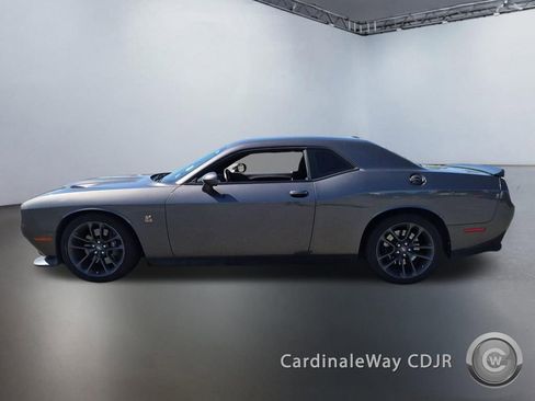 Used 2021 Dodge Challenger R/T Scat Pack RWD image 6