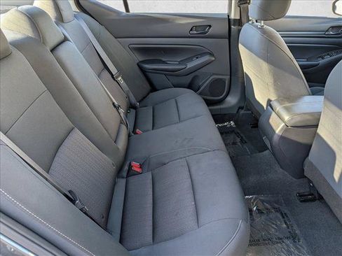 Used 2024 Nissan Altima 2.5 S FWD image 24