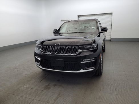 Used 2022 Jeep Grand Cherokee Summit AWD/4WD image 15
