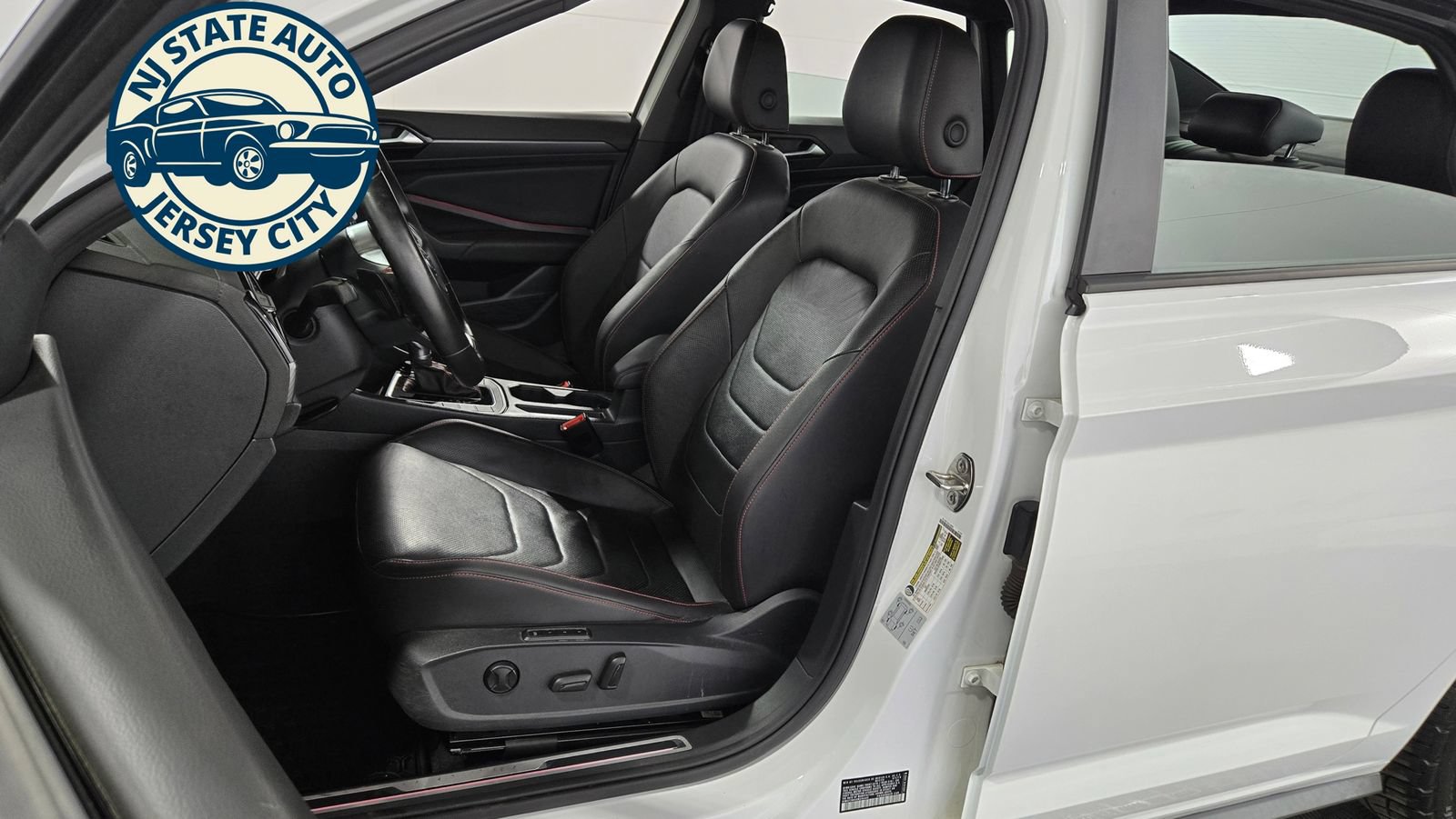 Used 2019 Volkswagen Jetta GLI Autobahn FWD image 27
