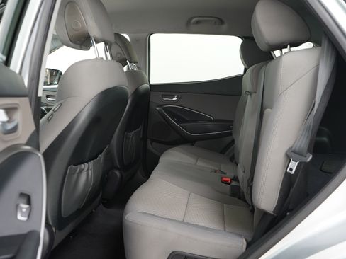 Used 2018 Hyundai Santa Fe Sport FWD image 14