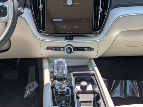 New 2026 Volvo XC60 B5 Ultra w/ Protection Package Premier image 18