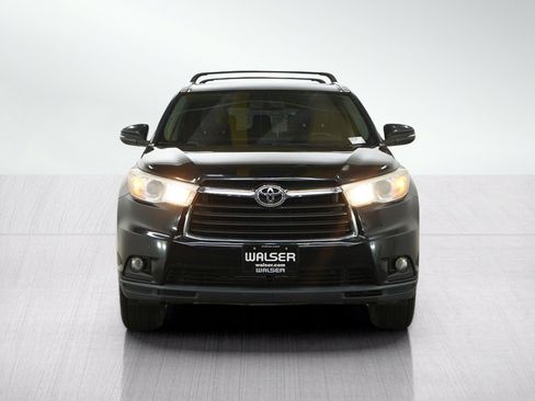 Used 2015 Toyota Highlander XLE AWD/4WD image 9