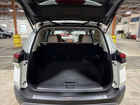 Used 2022 Nissan Rogue SV AWD/4WD image 11