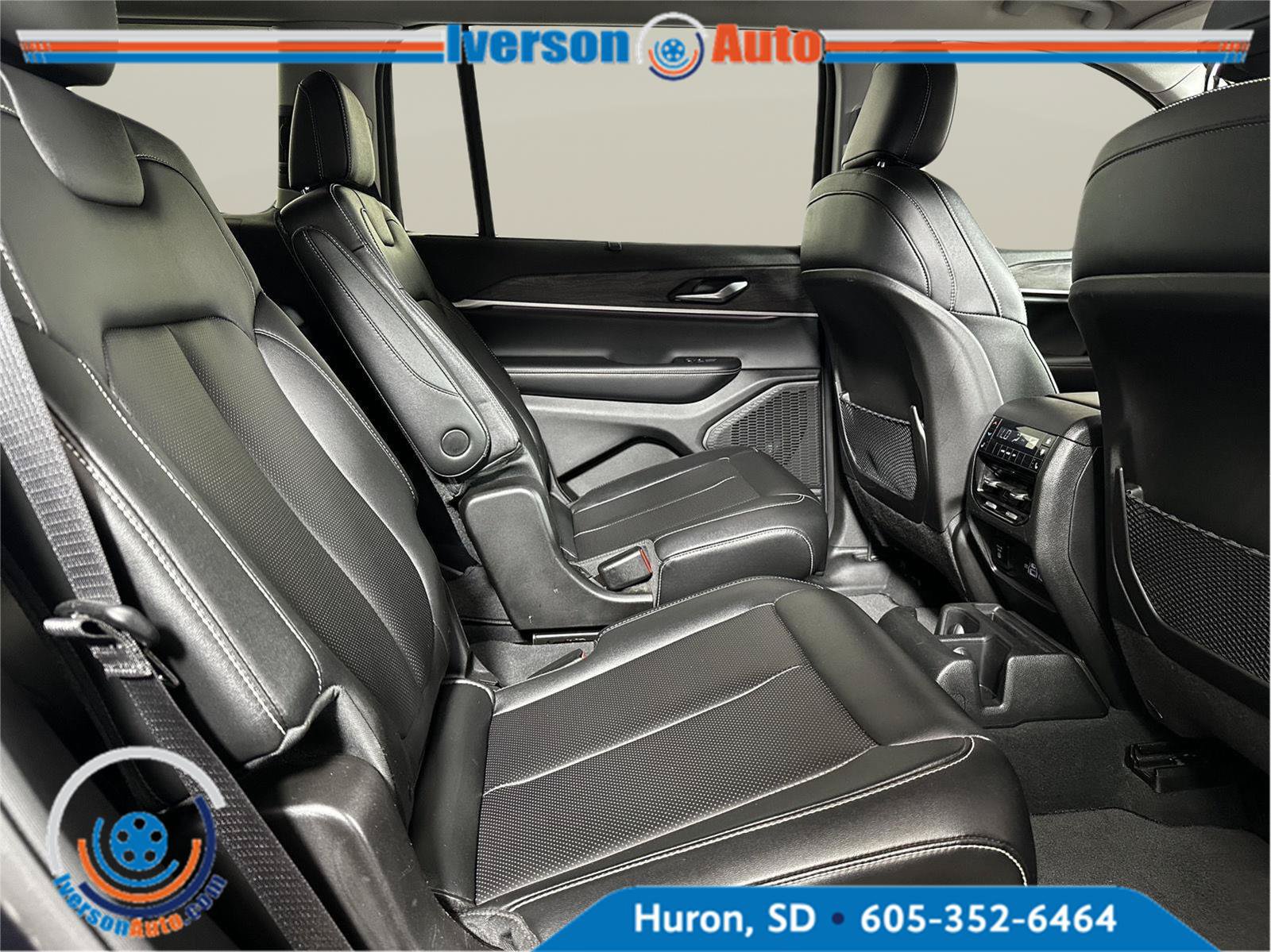 Used 2024 Jeep Grand Cherokee L Limited w/ Luxury Tech Group II AWD/4WD image 31
