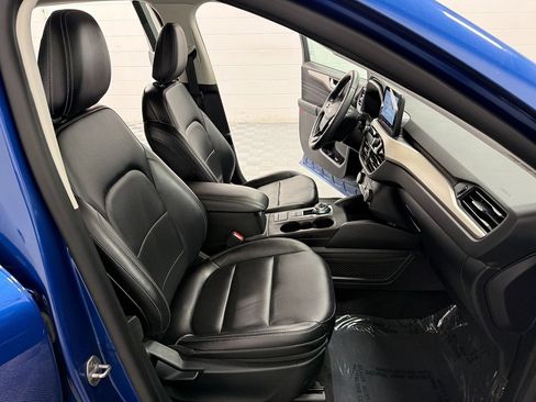Used 2022 Ford Escape SEL image 15